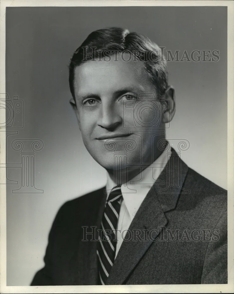 1950 Press Photo William Barr, Milwaukee Gear Co. - mja09380