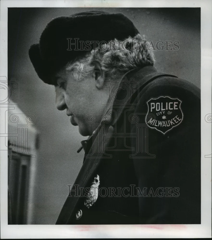 1974 Press Photo Patrolman Jack Anthony of the Milwaukee Police - mja14079