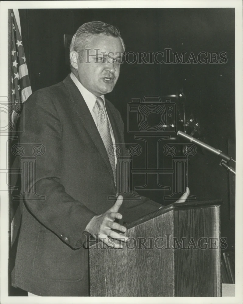 1972 Press Photo Chuck Johnson sports editor - mjb76776