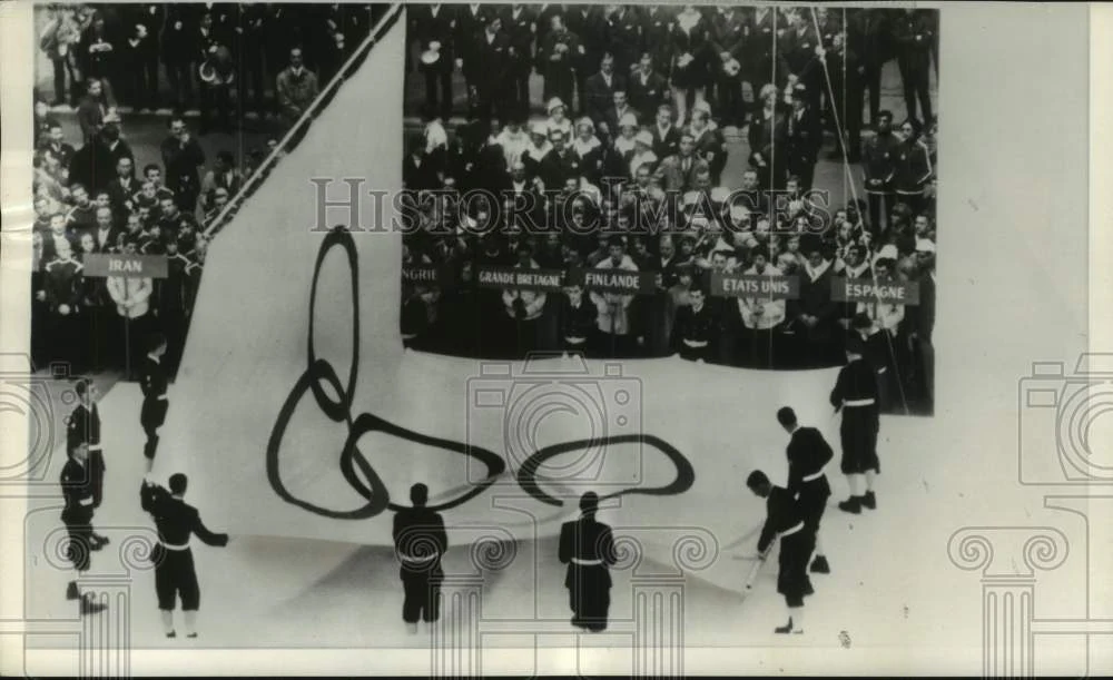 1968 Press Photo Winter Olympic Games at Grenoble, France brought to a close
