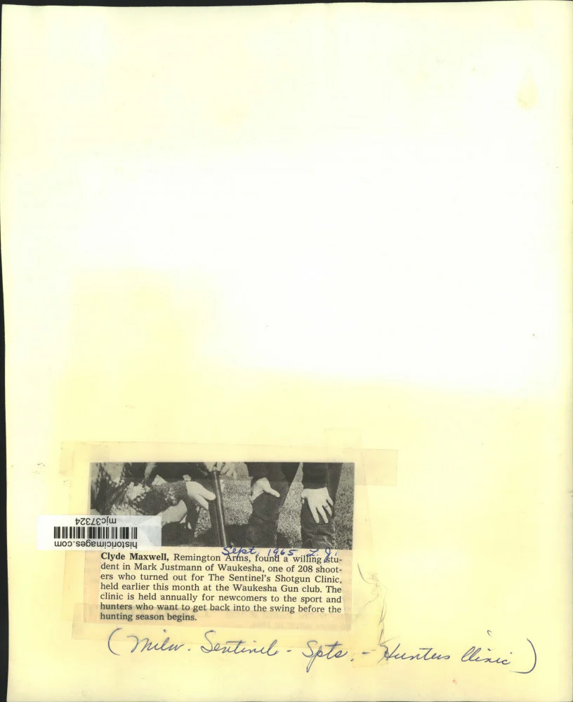 1965 Press Photo Clyde Maxwell, Mark Justmann, Shotgun clinic iWaukesha Gun Club - Image 2