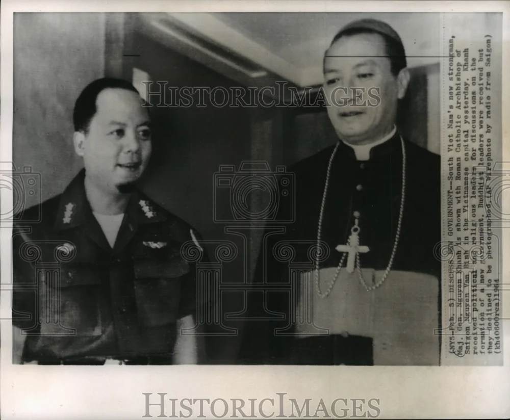 1964 Press Photo Major General Nguyen Khanh and Archbishop of Saigon