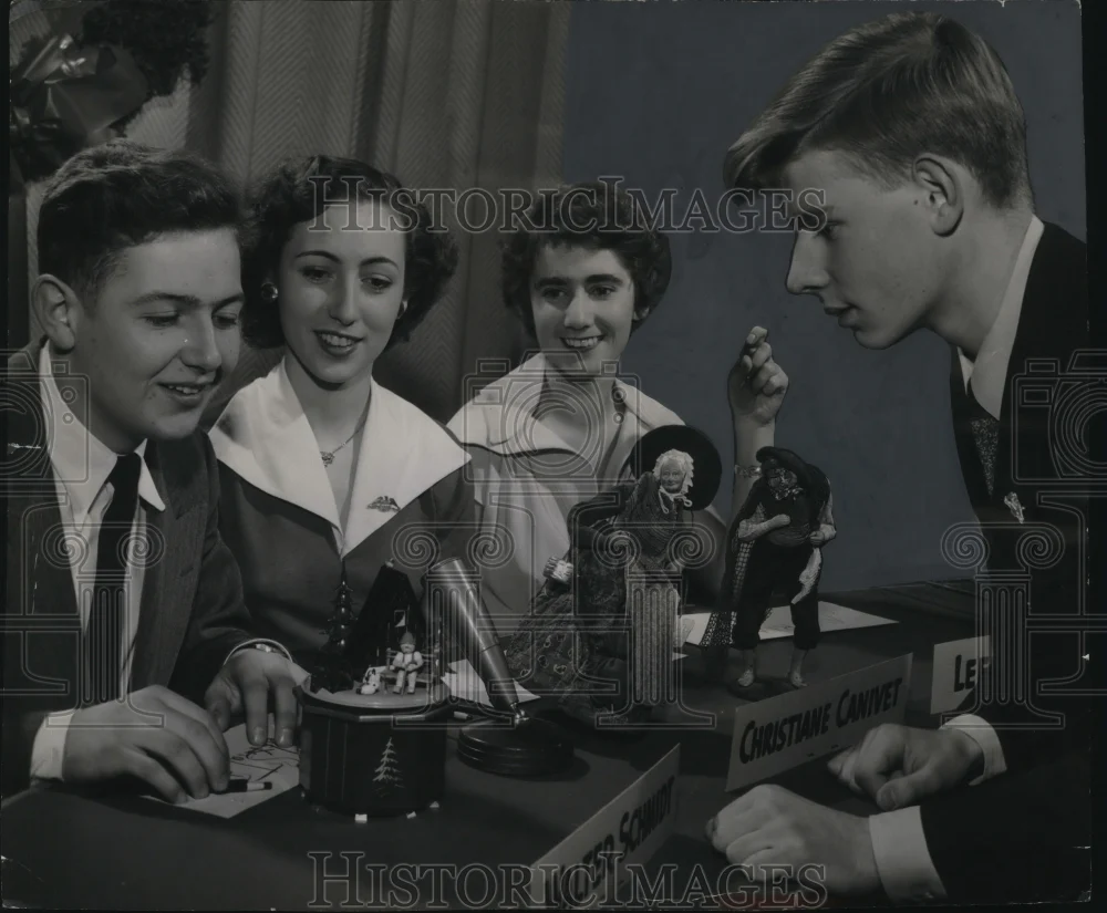 1953 Press Photo W. Schmidt, C. Caninet, L. Valle and N. Holme at WTMJ-TV