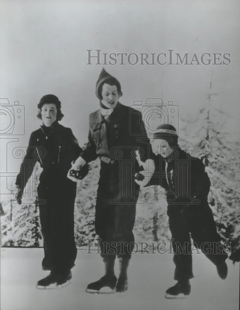 1974 Press Photo Joseph Kennedy family - mjx23665
