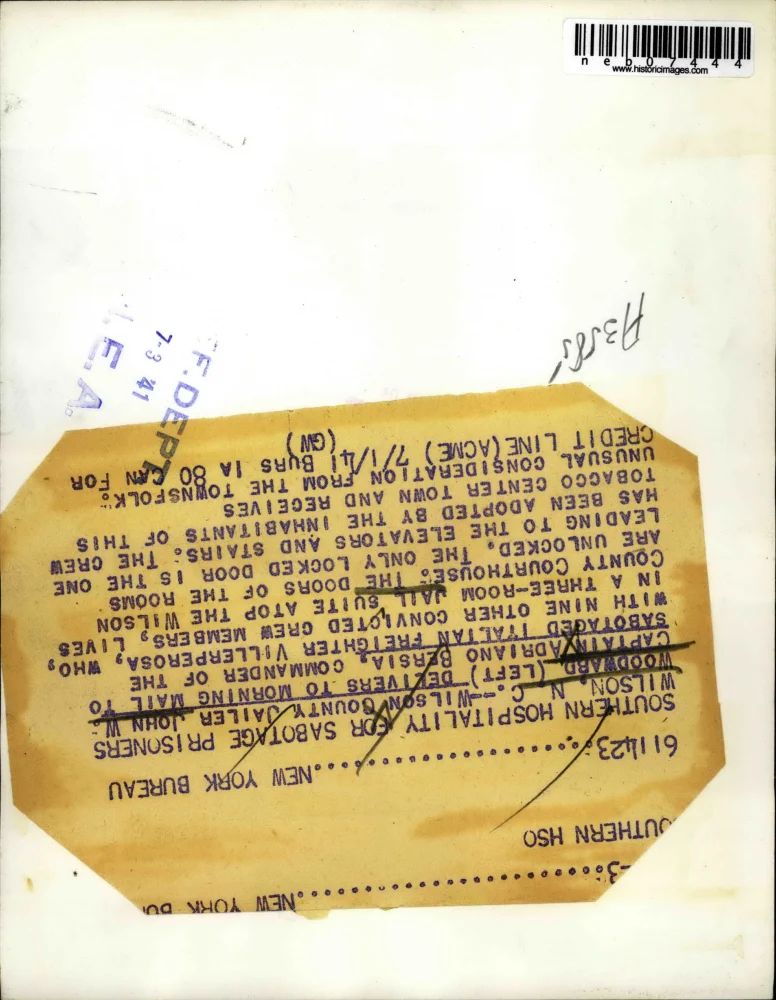 1941 Press Photo Wilson County Jailer John W. Woodward delivers morning mail to - Image 2