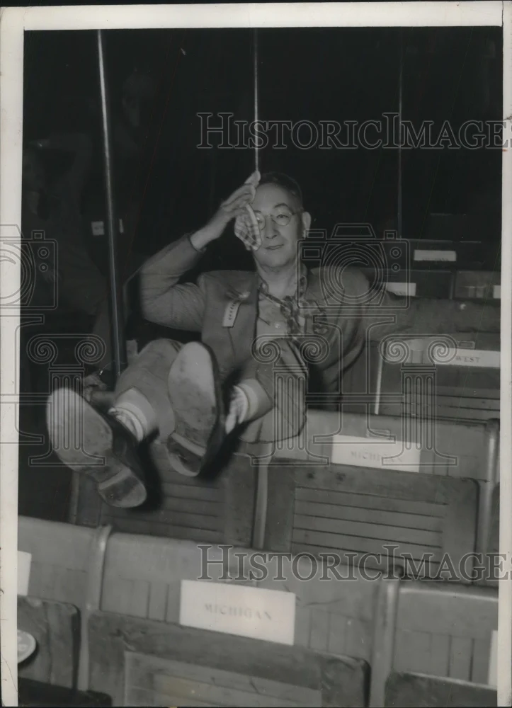 1940 Press Photo Delegate Glaucus Bryant Tired At Democratic National Convention