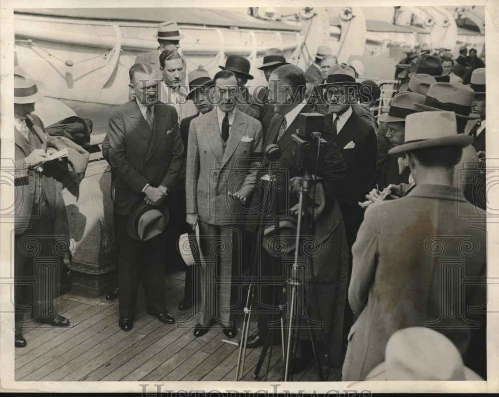 1932 Press Photo Former New York City mayor James Walker returns from vacation