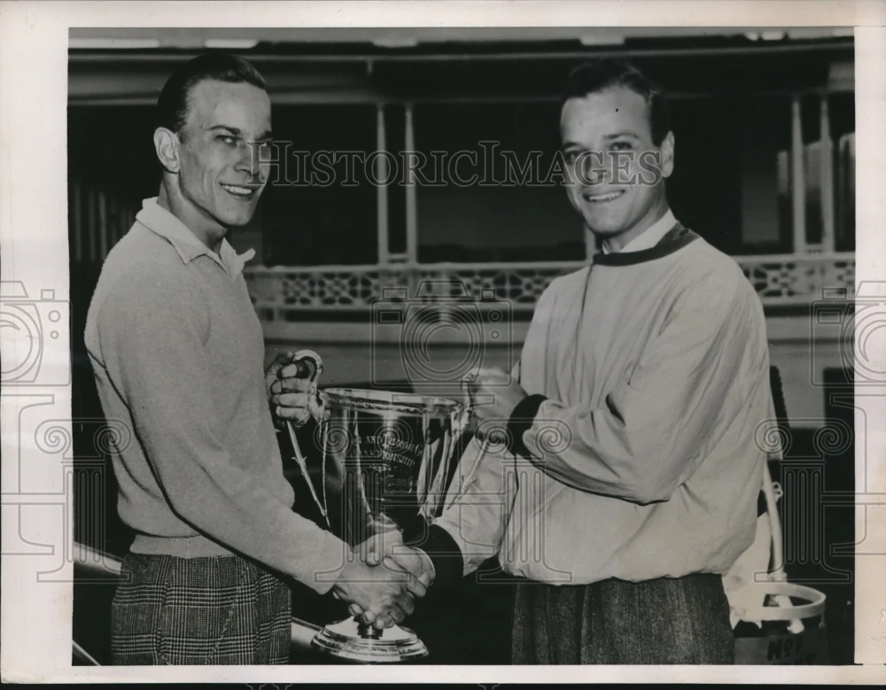 1939 Press Photo Al Dollins & Jimmy Burkholder Hold Trophy Dollins Won