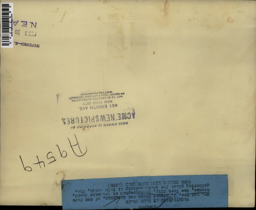 1928 Press Photo Edard Stone and Family at Breakers Beach in Florida - Image 2