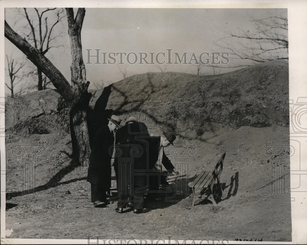 1933 Press Photo Philadelphia girl Rose Mc Closkey murdered . Escort beaten in Fairmont Park.