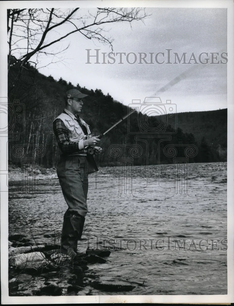 1960 Press Photo Artist Horace Hano at Loyalsock Creek in Central Pennsylvania