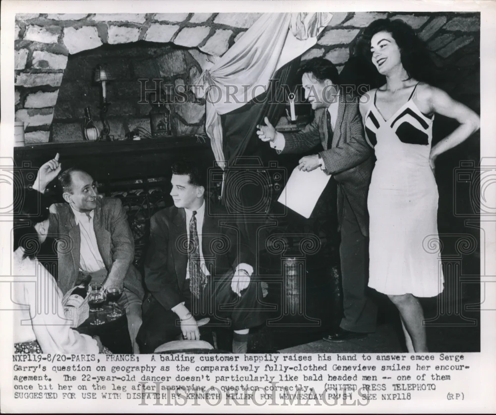 1952 Press Photo Paris Emcee Serge Garry, dancer Geneieve & others