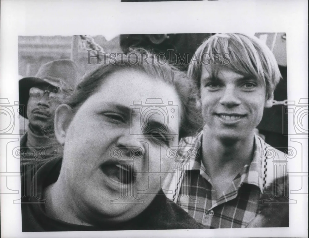 1970 Press Photo People at Peace Rally