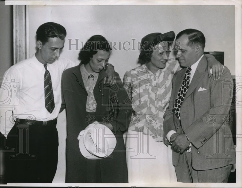 1937 Press Photo John Regan and wife Lydia Regan with Mr. and Mrs. Otto Horst
