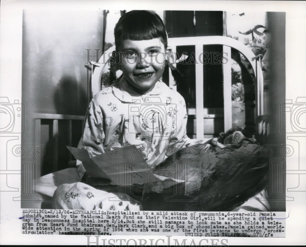 1956 Press Photo Minneapolis MN Pamela Schmidt for NAtl Heart Fund valentine