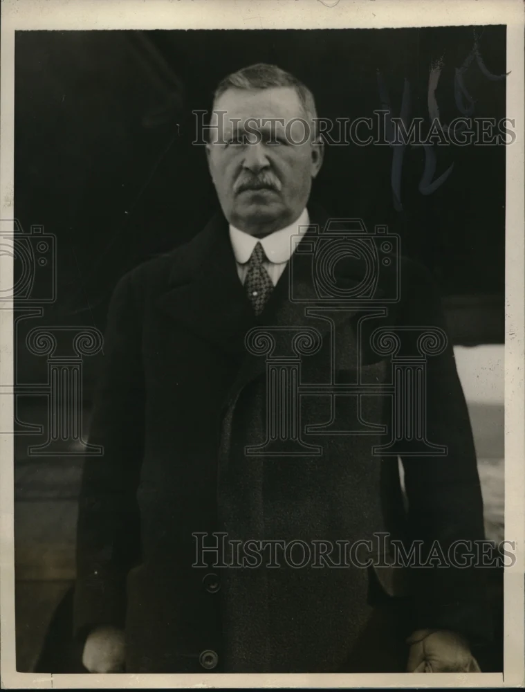 1927 Press Photo Charles A Mills betting comm for King of England in NYC