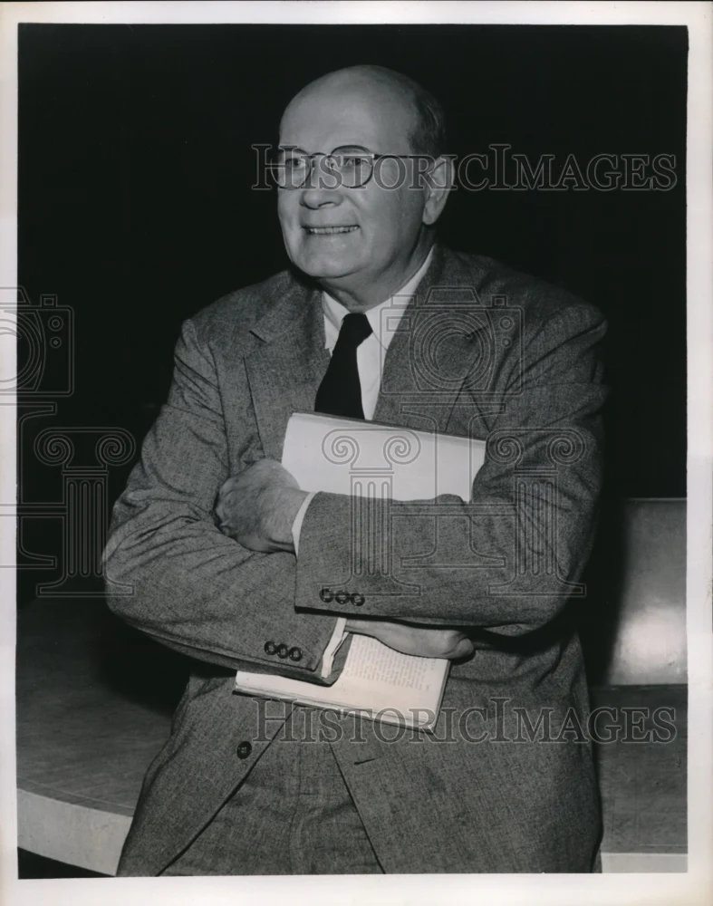 1955 Press Photo Dr Frank C Baxter on Now and Then on CBS