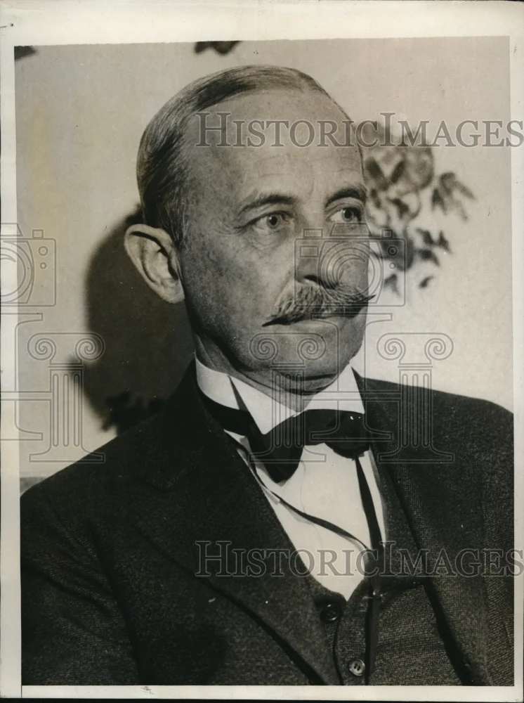 1932 Press Photo Robert R. Dearden, Jr. Daughter's Life Threatened