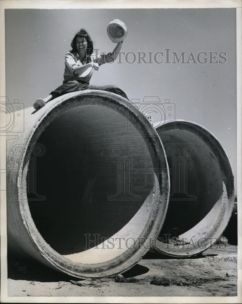 1960 Media Photo Ashkelon Israeli Water Pipes Irrigate South Regions