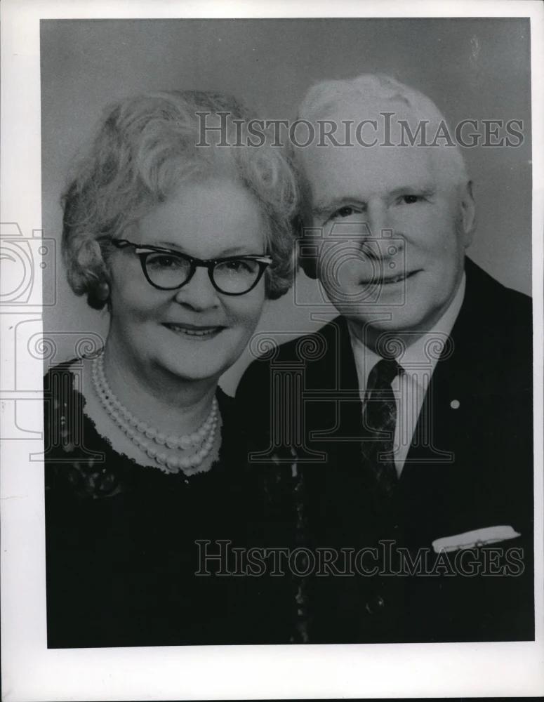 1967 Press Photo Mr & Mrs Joseph Decker Golden anniversary in Cleveland Ohio