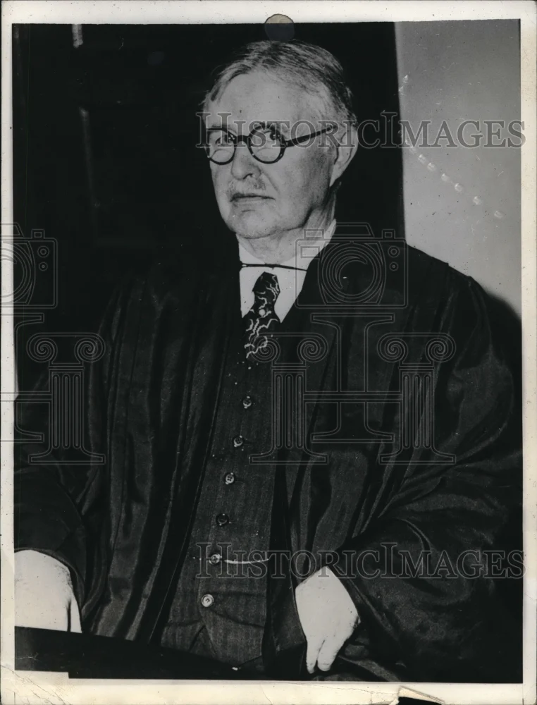 1935 Press Photo Justice Thomas W. Trenchard - ned20154
