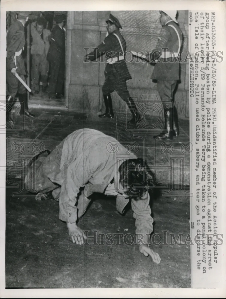 1959 Press Photo Unidentified Member of the Accion Popular Group After Being