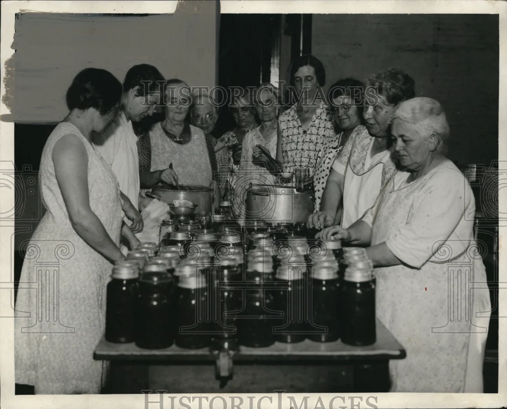 1931 Press Photo Pilgrim Congregational Church canning