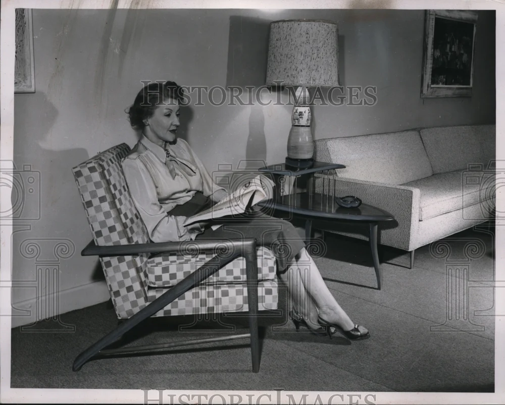 1955 Press Photo Thomas Tisdell-designed lounge shair.