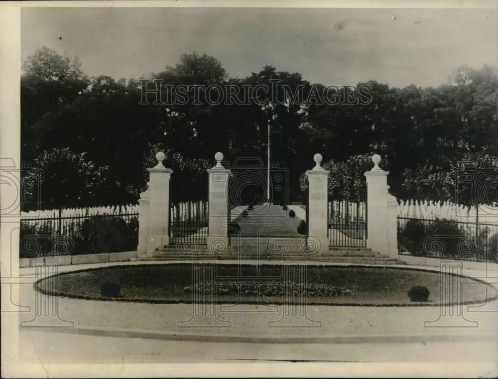 1921 Press Photo Cemetery Suresnes Paris Legion Members France Fallen Heroes