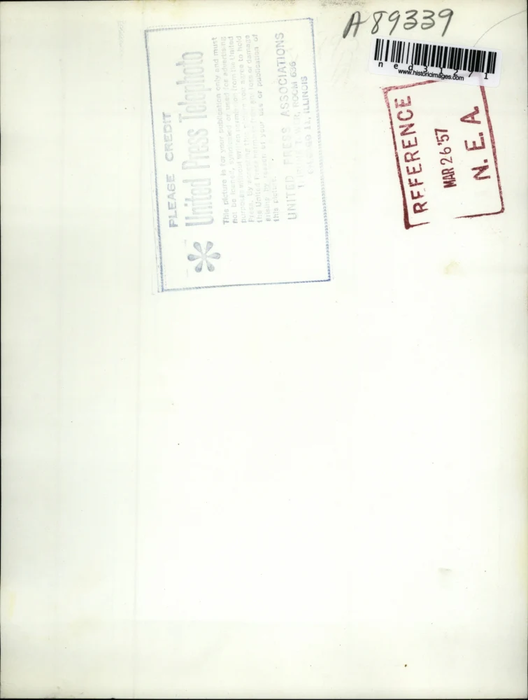 1957 Press Photo Danice D'Hondt on Liner to London - ned31271 - Image 2