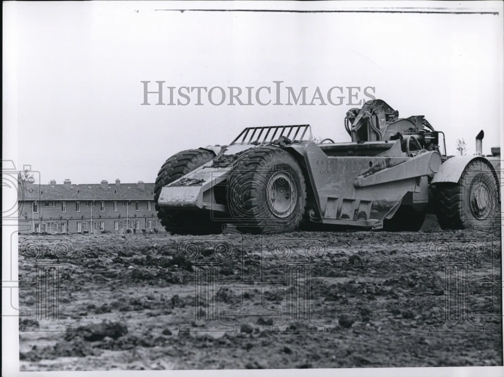 1964 Press Photo Construction work on Interstate in Warrensville Heights