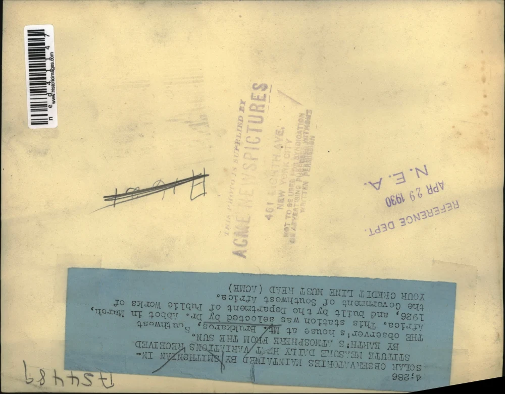 1930 Press Photo Dr. Abbot's Observer House at Mt. Brukkaros - Image 2