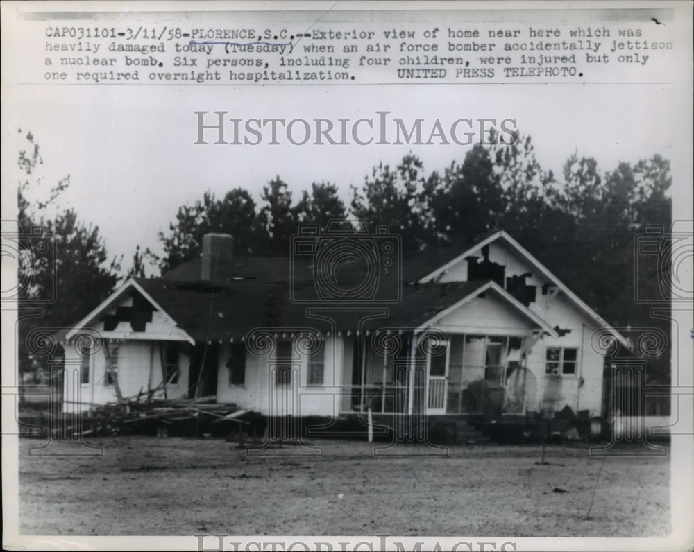 1958 Press Photo Exterior View of Home which was heavily Damaged