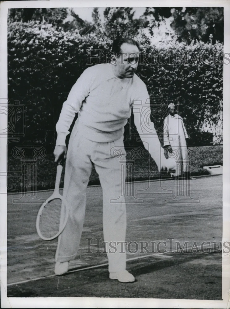 1952 Press Photo Tangier Morroco The Sultan of Morroco is shown playing tennis
