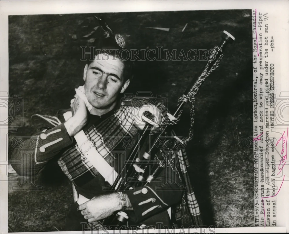 1953 Press Photo Alex Lawson of Royal Canadian Air Force