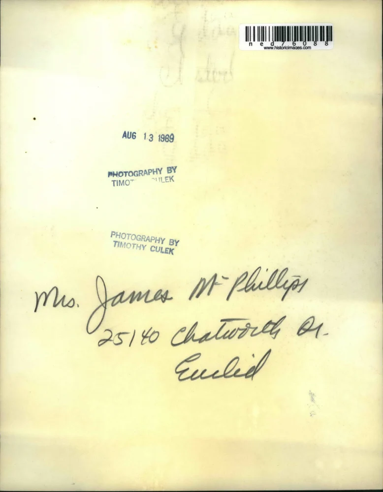 1969 Press Photo Mrs. James M. Phillips of Chatwoods in Euclid - Image 2