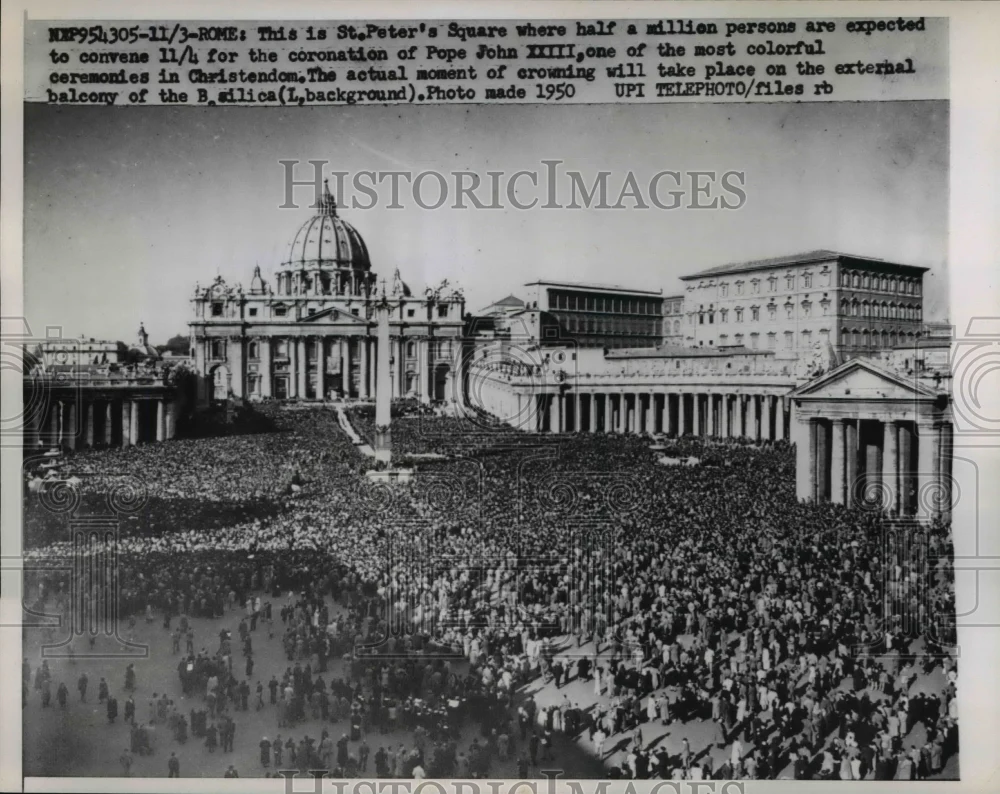 1958 Press Photo Rome Italy St Peter's Square for coronation of Pope John XXIII