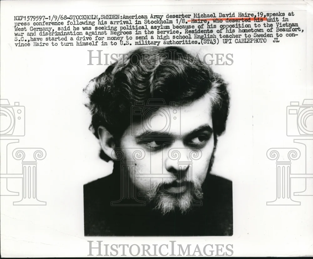 1968 Press Photo Army deserter Michael David Haire at press conference in Sweden