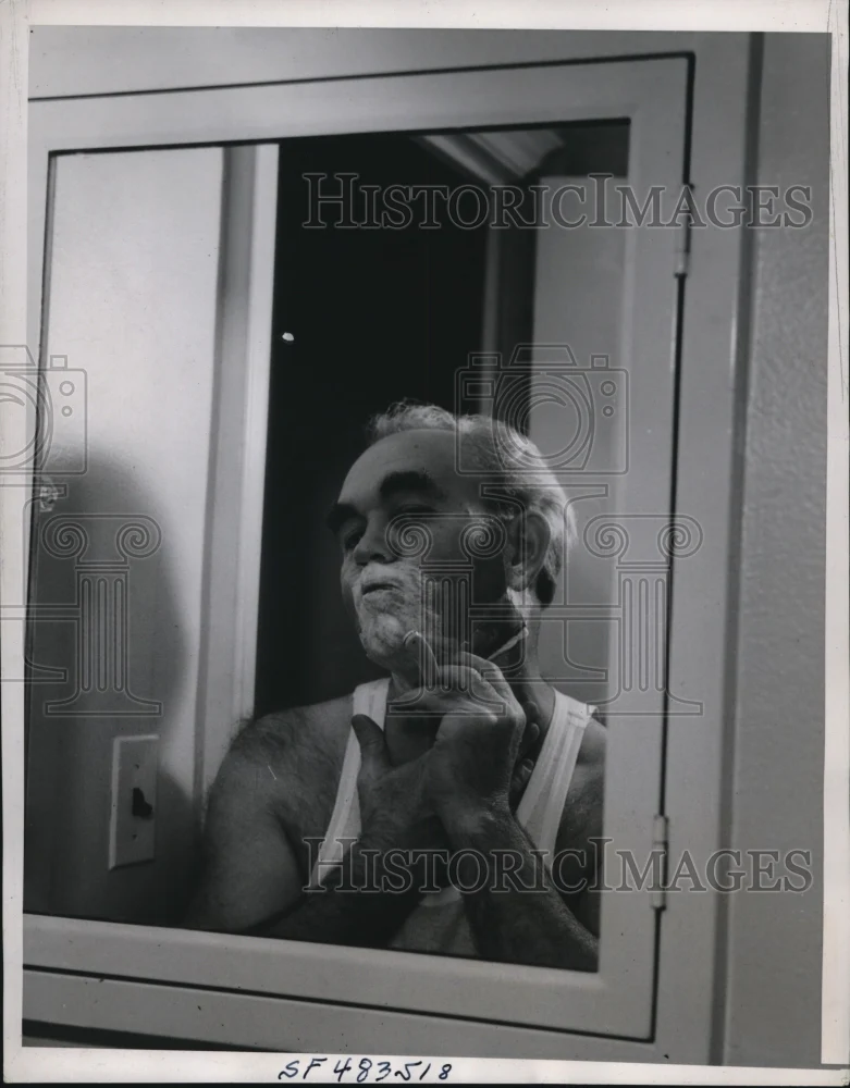 1939 Press Photo San Francisco Tom Mooney freed from prison at San Quentin