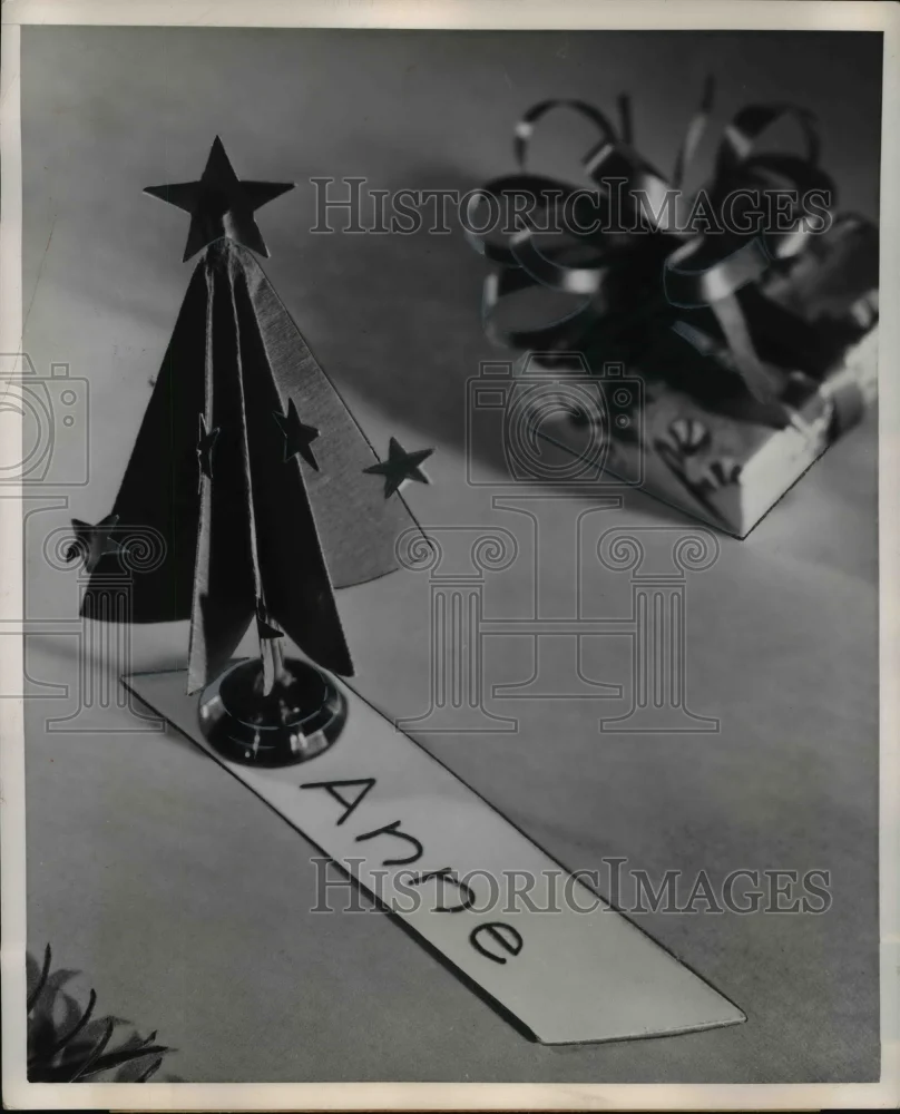 1952 Press Photo of name tag for a Christmas present.