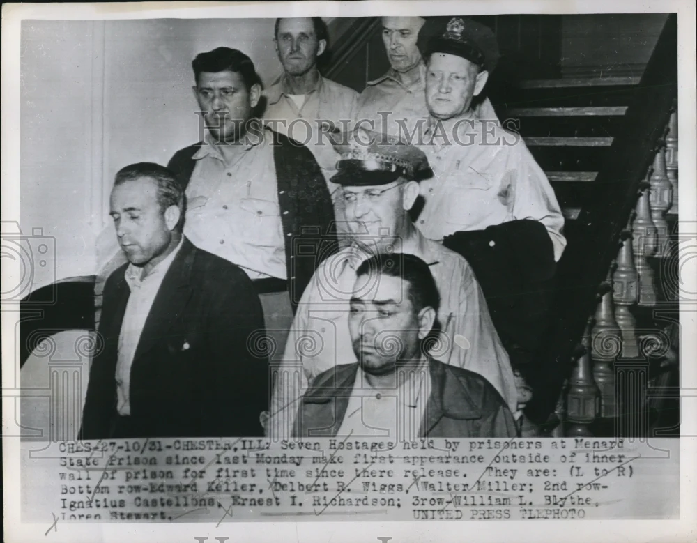 1952 Press Photo 7 Hostages Held at Menard State Prison are Released - nee11425