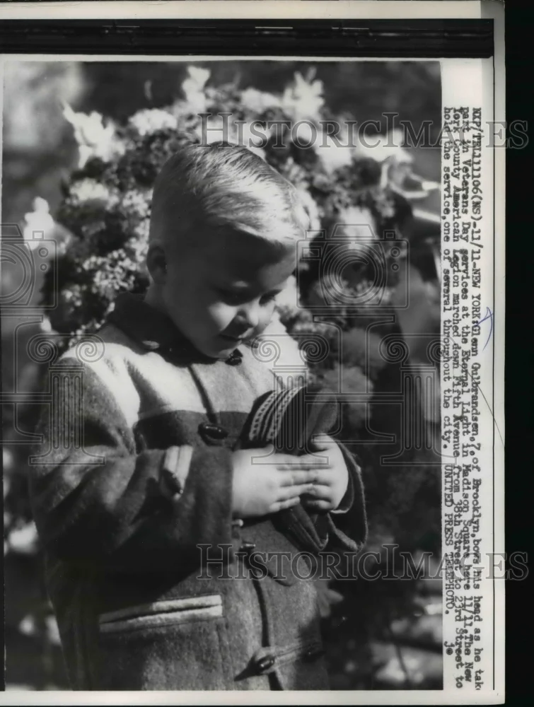1957 Press Photo NYC Glenn Gulbrandsen age 7 at Veterans Day services