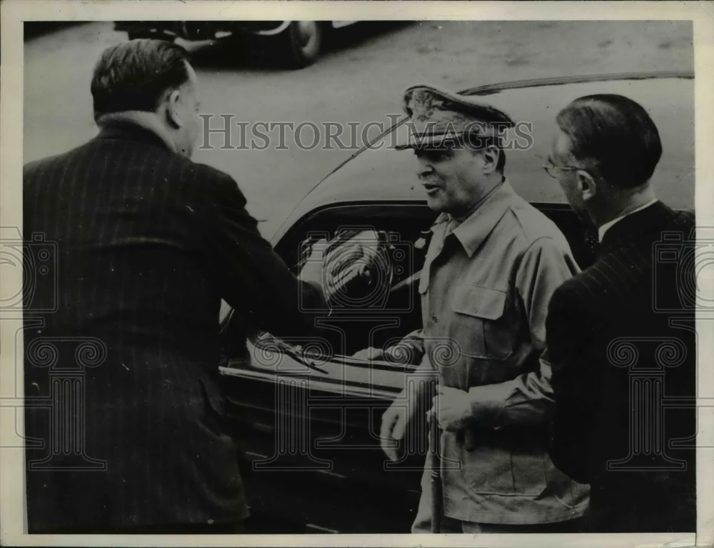 1942 Press Photo Australian Army Min. Francis M. Forde, Gen. Douglas MacArthur