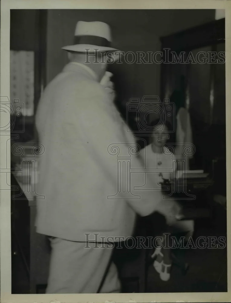 1936 Press Photo Captain Mike Harwood - nee25146