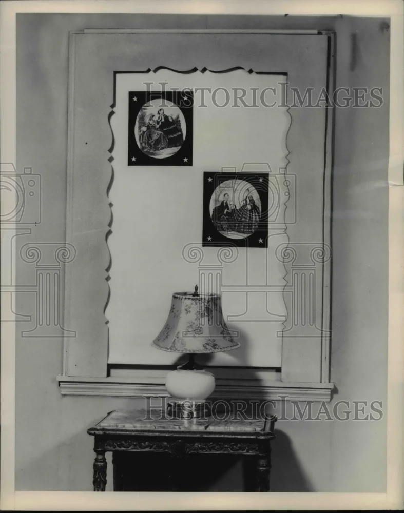 1949 Press Photo A window treatment with design taken from a shadowbox