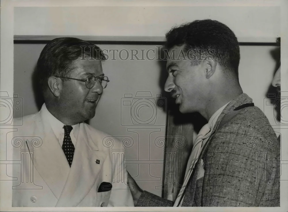 1938 Press Photo Chairman Robert M. Lafollette Jr, & Julius Greenfield of Akron
