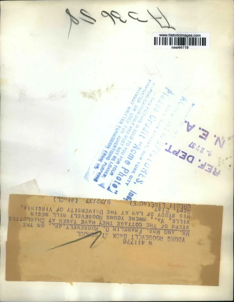 1937 Press Photo Mr. and Mrs. Fralnklin D.Roosevelt, Jr. Chalottesville, VA - Image 2