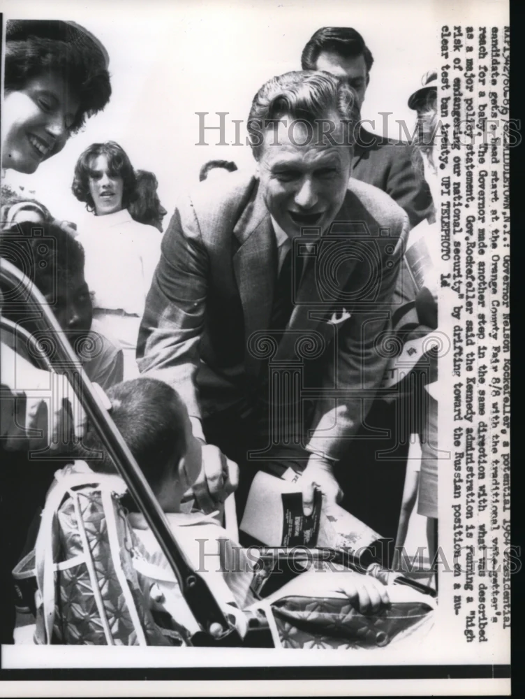 1962 Press Photo Gov. Nelson Rockefeller Orange County Fair New York