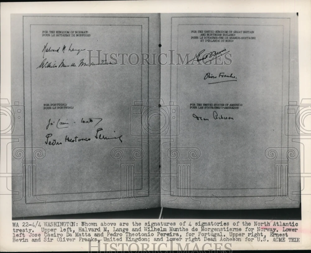 1949 Press Photo four signatures on the North Atlantic Treaty - nee63596