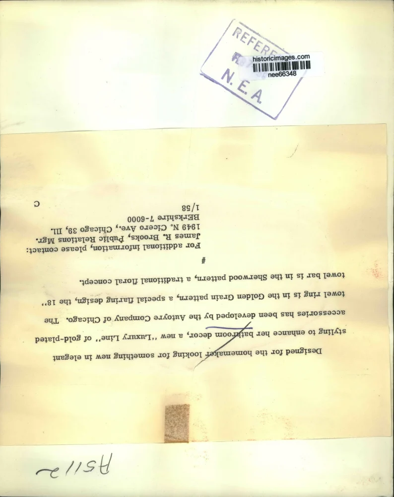 1958 Press Photo Elegant Styling enhance bathroom decor - nee66348 - Image 2